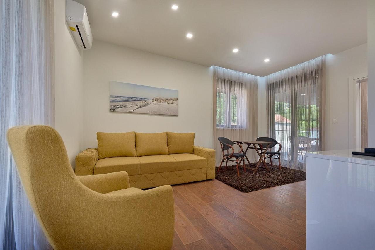 Georgiy Lux Apartments Lastva Grbaljska エクステリア 写真