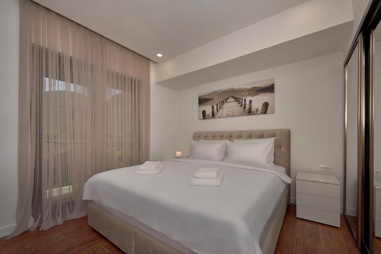 Georgiy Lux Apartments Lastva Grbaljska エクステリア 写真