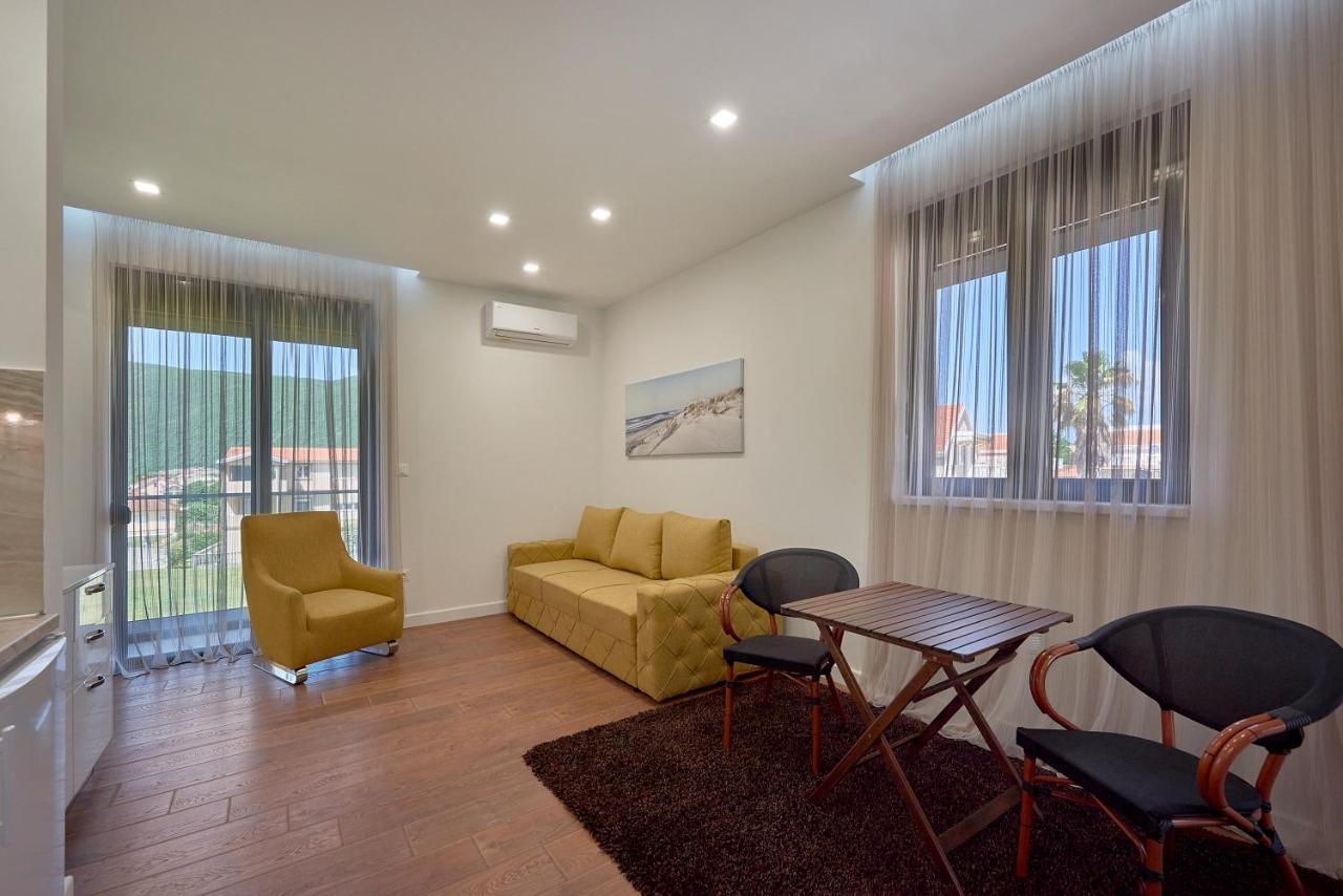 Georgiy Lux Apartments Lastva Grbaljska エクステリア 写真
